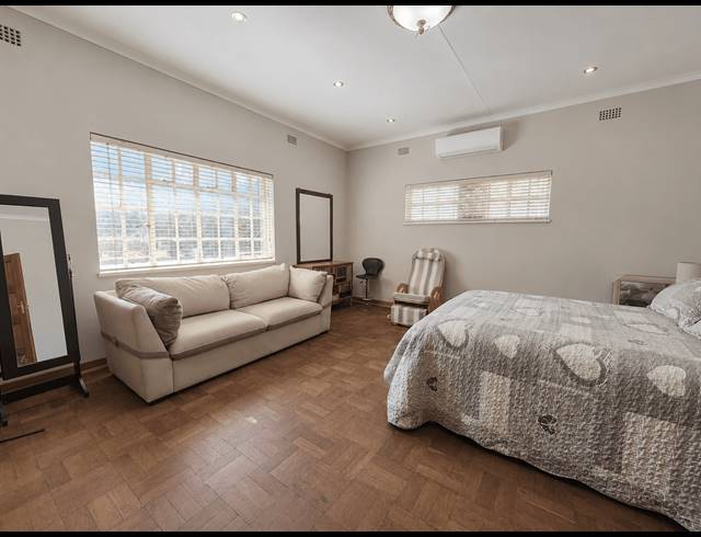 5 BEDROOM HOUSE FOR SALE IN UNITAS PARK